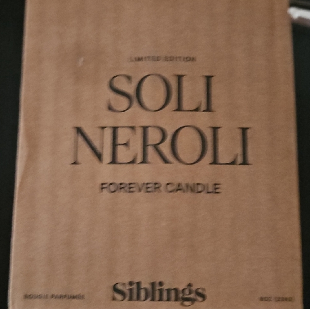 Siblings Scented Candle in Light Blue Ceramic Jar BRAND New